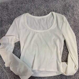 Chic White Ribbed Long Sleeve Top